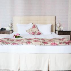 Номер стандарт с 1 двуспальной кроватью (мансарда)