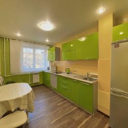 5-комнатные апартаменты стандарт ул. Комсомольская 1, 1 этаж. Рядом с ФСК