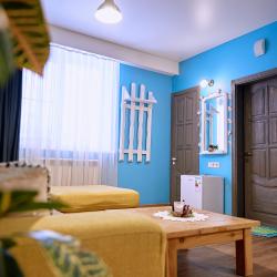 Четырехместный номер с собственной ванной комнатой