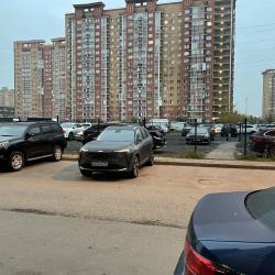 Фото Апартаменты на улице Триумфальная 8