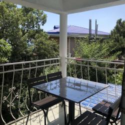 Четырехместный номер с балконом