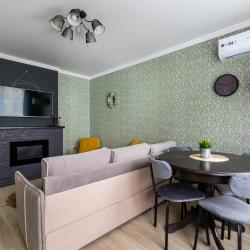 3-комнатные апартаменты эконом 33 военный городок д1 (мансарда)