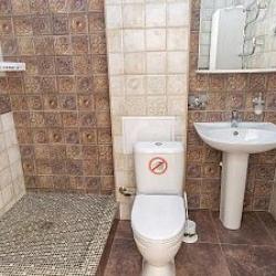 Комната стандарт с 1 двуспальной кроватью и диваном
