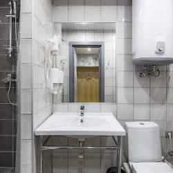 Номер стандарт с 1 двуспальной кроватью
