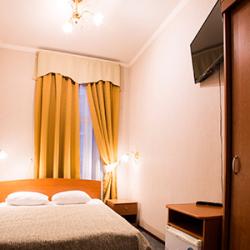 Комната стандарт с 1 двуспальной кроватью