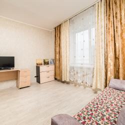 Фото Отель Жилой квартал на улице Чистопольская 66