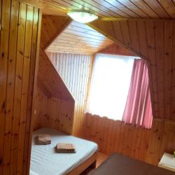 Комната стандарт с 1 двуспальной кроватью (мансарда)