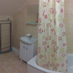 Комната эконом с 3 односпальными кроватями (мансарда)