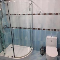 Номер улучшенный с 3 односпальными кроватями (с завтраком)
