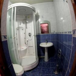 Номер полулюкс с 1 двуспальной кроватью