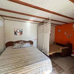 Номер улучшенный семейный с 1 двуспальной кроватью