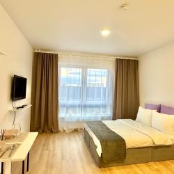 Фото Апартаменты Истомáн |Студия - вид на пруд