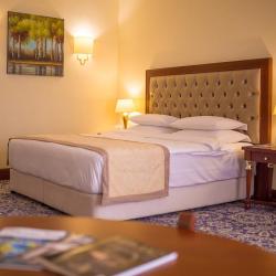 Фото Отель Ramada Almaty (Рамада )
