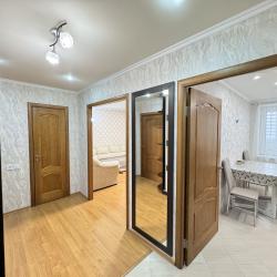 Фото Отель Большая 2х комнатная на Гладкова 26