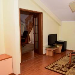 Номер люкс с 1 двуспальной кроватью (с завтраком)