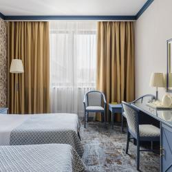 Номер стандарт улучшенный с 1 двуспальной кроватью