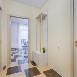 Фото Отель RentalSPb на Полтавском проезде, 2