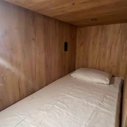 Roof Hostel (Руф Хостел) — 6f7846763a4b0f254391e32290b376c2