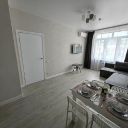 Фото Отель Holiday House (Холидей Хаус)