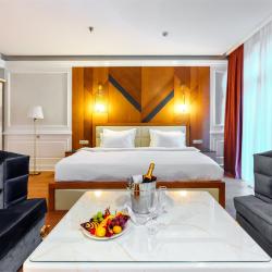 Номер люкс с 1 двуспальной кроватью