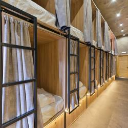 Фото Wellhome Hostel (Вэллхоум Хостел)