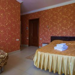 3-местный номер стандарт с балконом