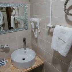 Номер стандарт с 1 двуспальной кроватью