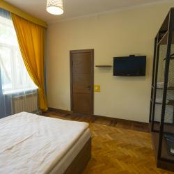 Номер стандарт с 1 двуспальной кроватью