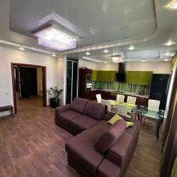 Фото Апартаменты на Крылова 36