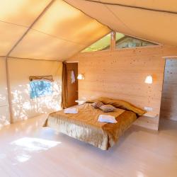 Сафари тент с 1 двуспальной кроватью