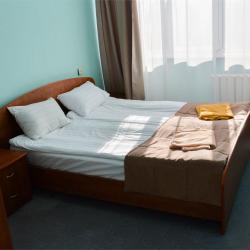 Номер стандарт с 1 двуспальной кроватью