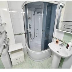 Номер стандарт с 2 односпальными кроватями (с пансионом)