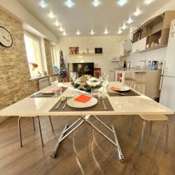 Фото Апартаменты на улице Курильская 20 к2