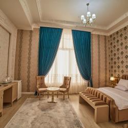 Номер люкс с 1 двуспальной кроватью (с завтраком)