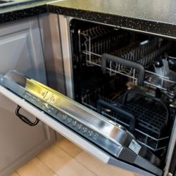 Фото Отель LetoApart (ЛетоАпарт) на улице Суворовская 77-312