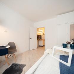 Фото Отель ELLJOY apartments (Эллджой апартментс)