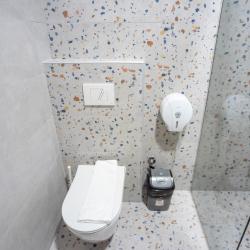 2-местный номер стандарт с 1 двуспальной кроватью