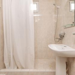 3-местный 1-комнатный номер стандарт с 1 односпальной и 1 двуспальной кроватью