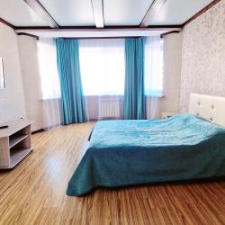 Фото Апартаменты Эдем на улице Торосова 15А