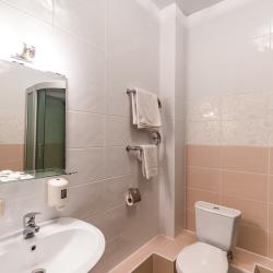 Номер стандарт с 1 двуспальной кроватью