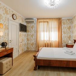 Фото Отель Зеленый попугай