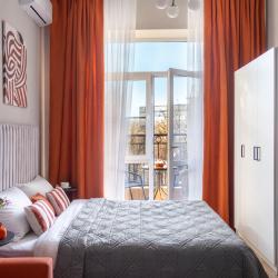 Фото Апартаменты на улице Орджоникидзе 97 корпус 1