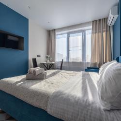 1-комнатные апартаменты студия г. Нижний Новгород, ул. Родионова, д. 136Б с 1 двуспальной кроватью