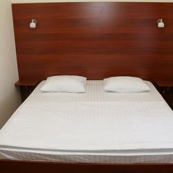 Номер полулюкс с 1 двуспальной кроватью