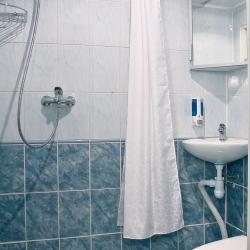 Номер стандарт с 1 двуспальной кроватью