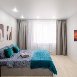 Фото Апартаменты на улице Николая Баженова 1