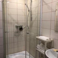 Номер стандарт с 1 двуспальной кроватью