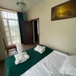 Номер люкс с балконом