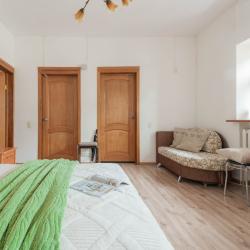 2-комнатные апартаменты улучшенные Двухкомнатные апартаменты у Храма Ильи Пророка, на втором этаже