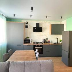 Фото Апартаменты на улице Евгения Золотухина 31